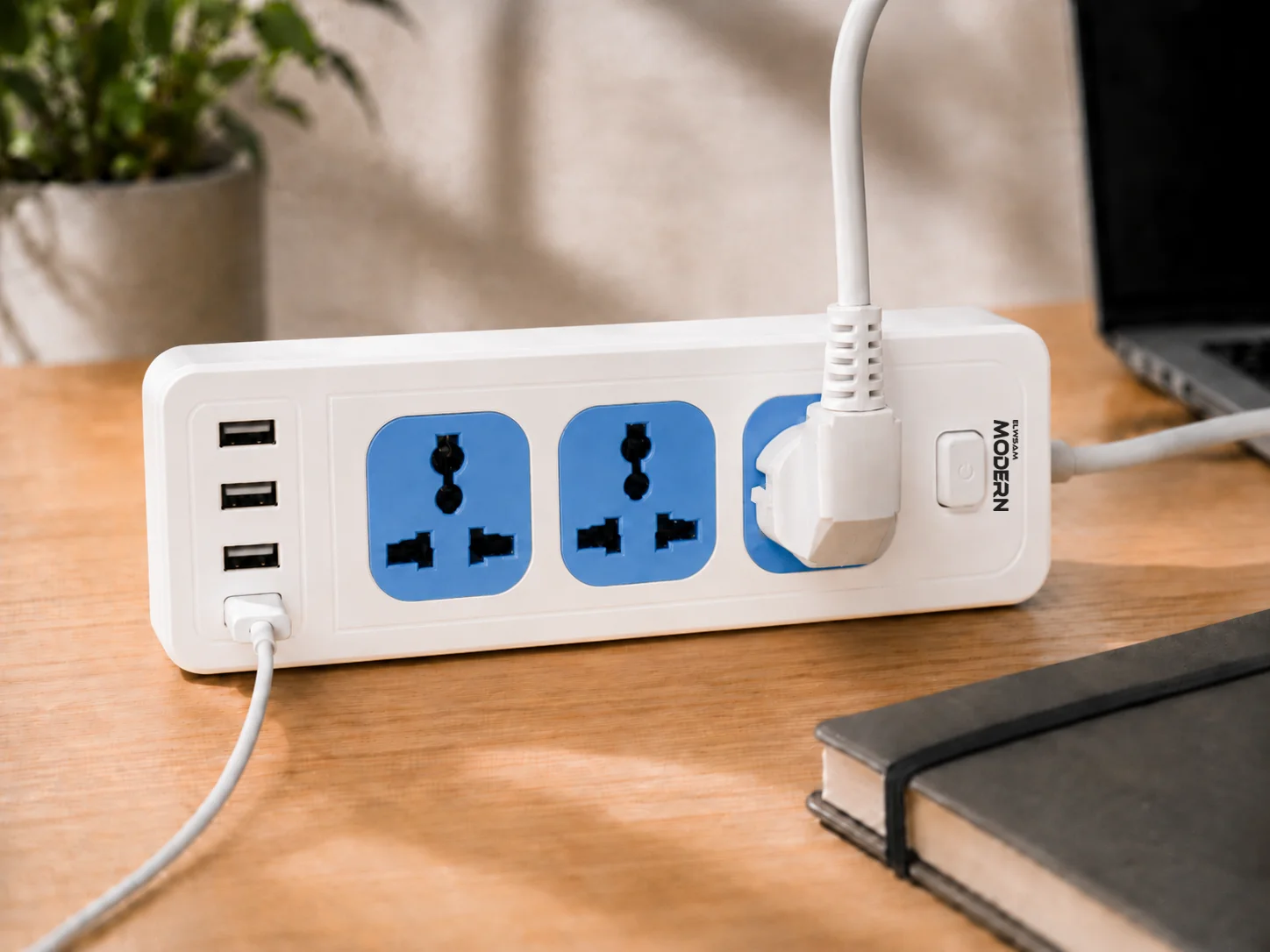 صورة مشترك كهرباء USB 4 منافذ أبيض 2 متر - صورة 3